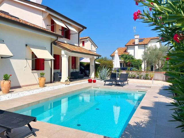 Villetta bifamiliare in vendita di 150 m² in Via Moriglione