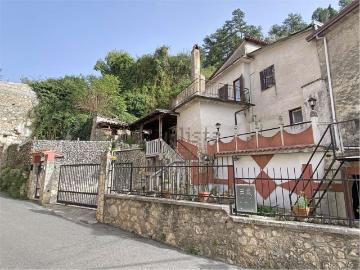 Villetta bifamiliare in vendita di 150 m² in Via Noce dei Santi