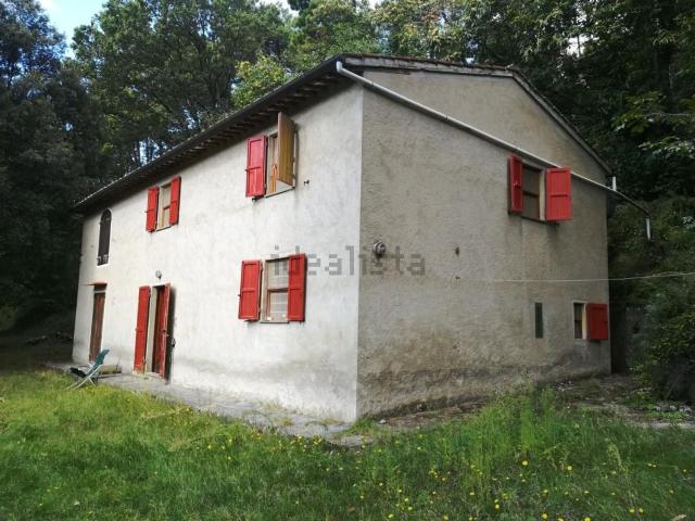 Villetta bifamiliare in vendita di 150 m² in Via Panoramica Molina di Quosa
