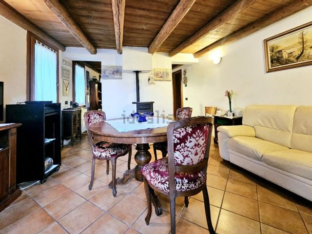 Villetta bifamiliare in vendita di 150 m² in Via Ponticelli