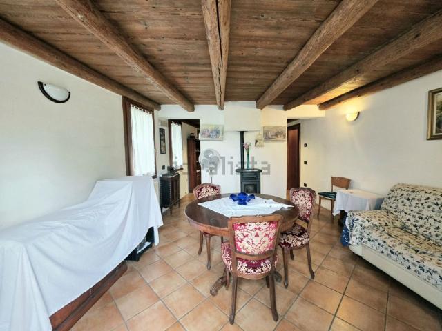 Villetta bifamiliare in vendita di 150 m² in Via Ponticelli