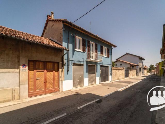 Villetta bifamiliare in vendita di 150 m² in Via Ressia, 9