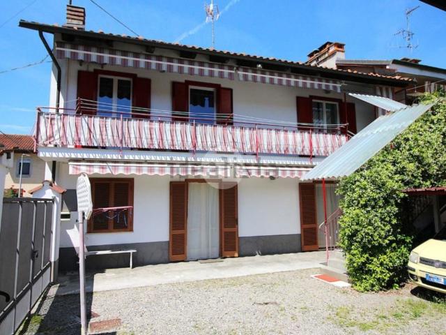 Villetta bifamiliare in vendita di 150 m² in Via Roma, 5