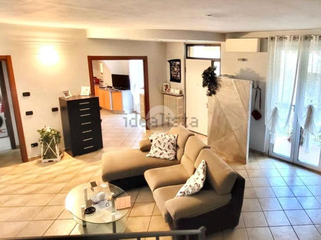 Villetta bifamiliare in vendita di 150 m² in Via San Simpliciano