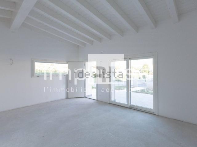 Villetta bifamiliare in vendita di 150 m² in Via Stradelle