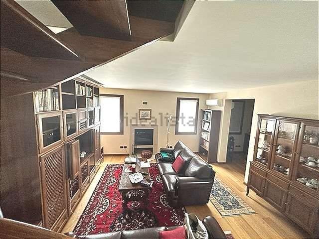 Villetta bifamiliare in vendita di 150 m²