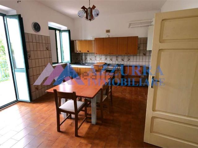 Villetta bifamiliare in vendita di 150 m² in Contrada Pagliarini