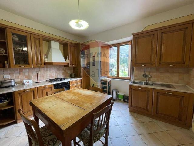 Villetta bifamiliare in vendita di 150 m²