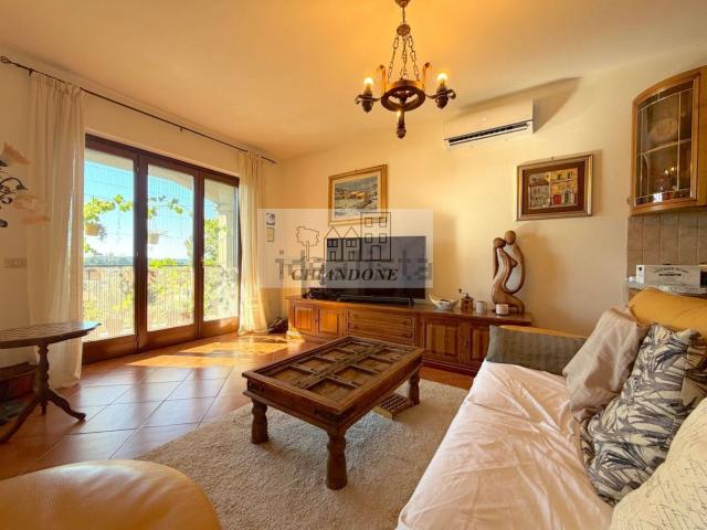 Villetta bifamiliare in vendita di 150 m²