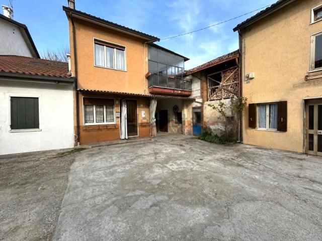 Villetta bifamiliare in vendita di 150 m²