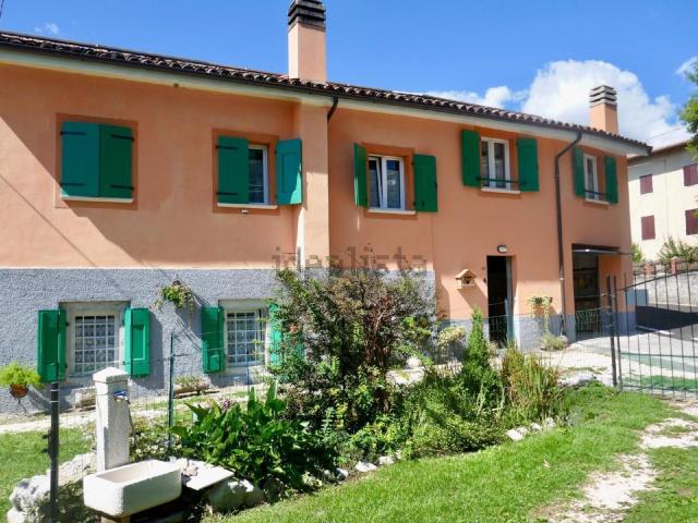 Villetta bifamiliare in vendita di 151 m²