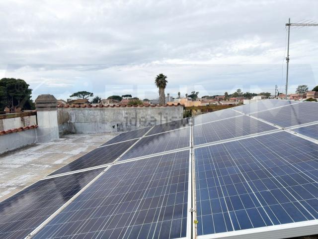 Villetta bifamiliare in vendita di 152 m² in Via Adige, 54