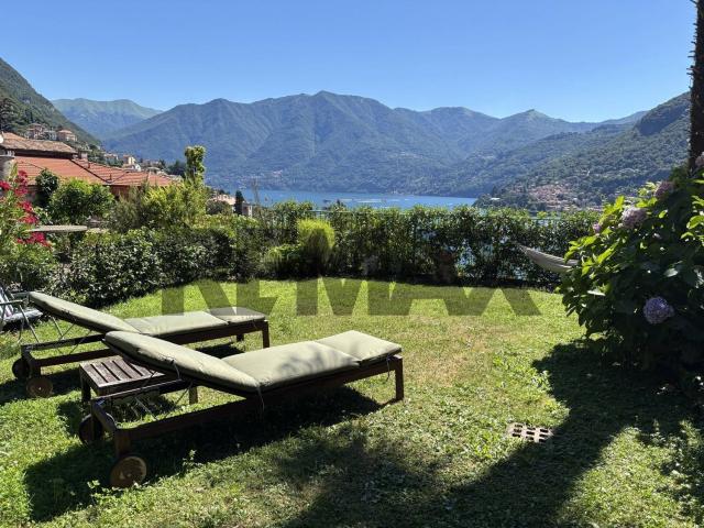 Villetta bifamiliare in vendita di 152 m² in Via Al Crotti, 5