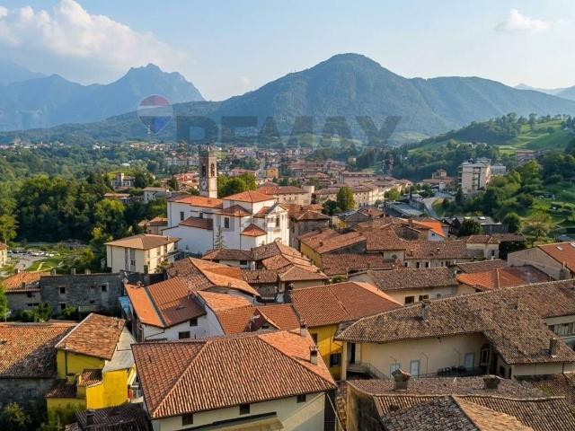 Villetta bifamiliare in vendita di 152 m² in Via Madonna della Torre, 18