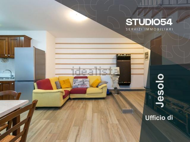 Villetta bifamiliare in vendita di 154 m² in Traversa 9 di Via Cà Gamba, 14