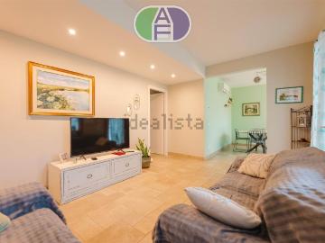 Villetta bifamiliare in vendita di 155 m² in Via Bolzano, 1