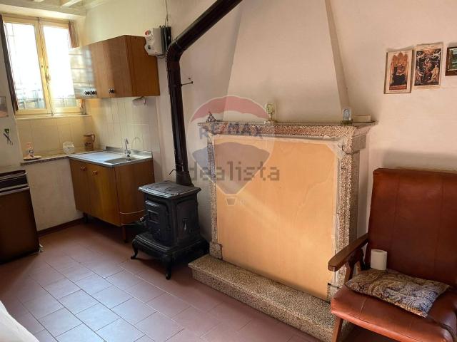 Villetta bifamiliare in vendita di 155 m² in Via Cantone, 23