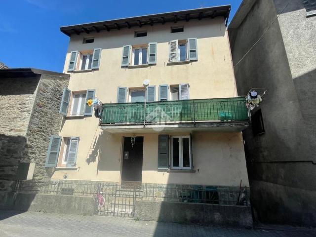 Villetta bifamiliare in vendita di 155 m² in Via Mazzoni, 179