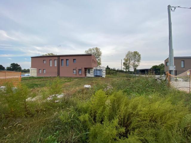 Villetta bifamiliare in vendita di 155 m² in Via Muson