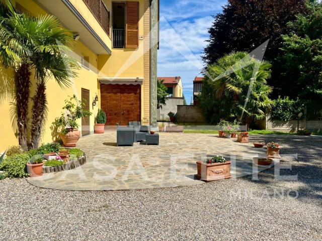 Villetta bifamiliare in vendita di 155 m² in Via San Defendente, 46
