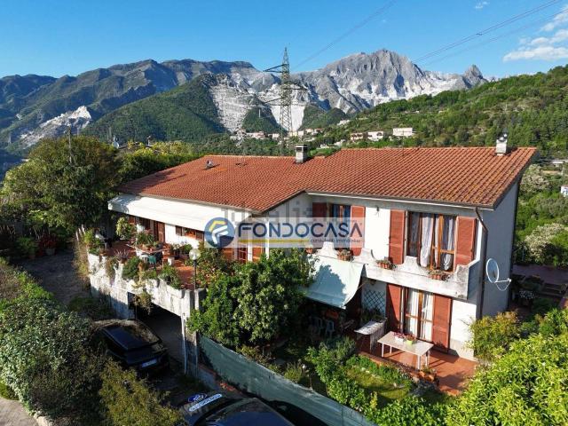 Villetta bifamiliare in vendita di 155 m² in Via San Francesco