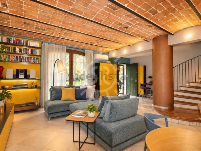 Villetta bifamiliare in vendita di 156 m² in Via Bruno Tosarelli