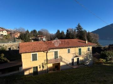 Villetta bifamiliare in vendita di 156 m² in Via del Mulinetto