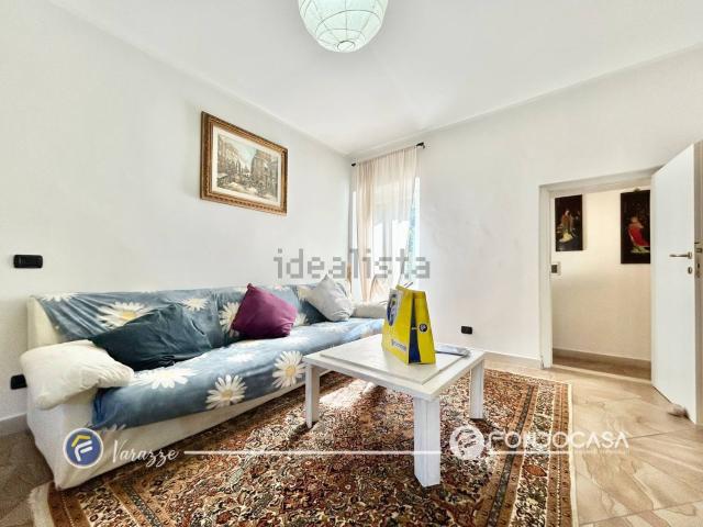 Villetta bifamiliare in vendita di 156 m² in Via Emilio Vecchia