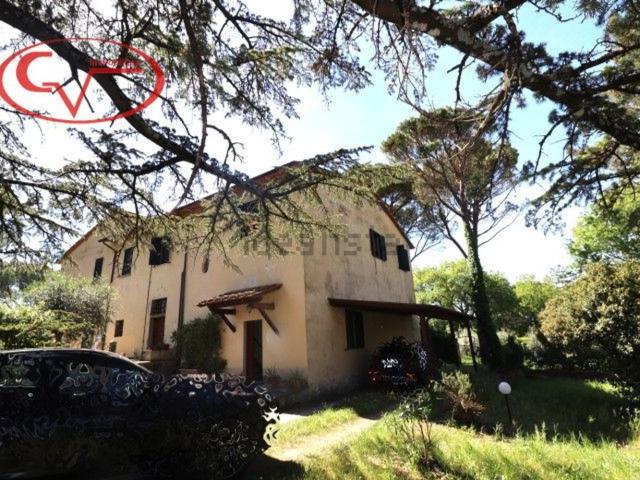 Villetta bifamiliare in vendita di 158 m² in Località Gavignano