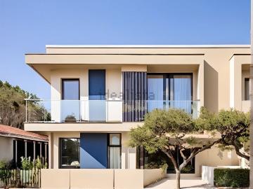 Villetta bifamiliare in vendita di 158 m² in Strada Regionale 245