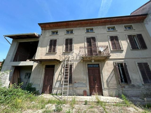 Villetta bifamiliare in vendita di 158 m² in Via Montegrappa, 2