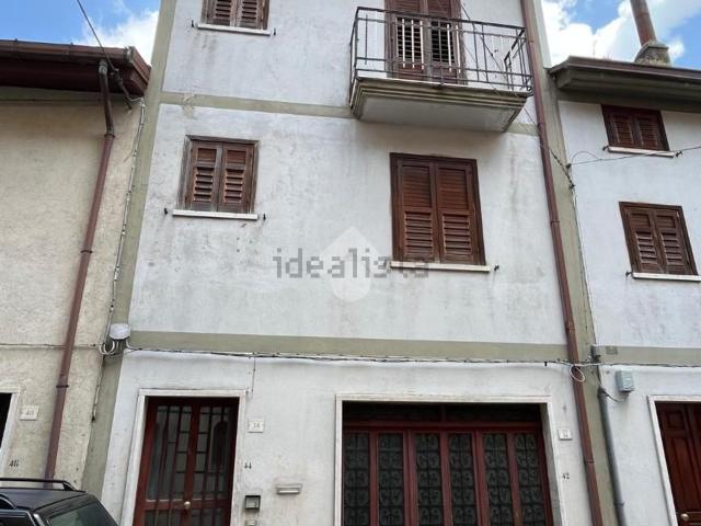 Villetta bifamiliare in vendita di 158 m² in Via Nocecupone, 36