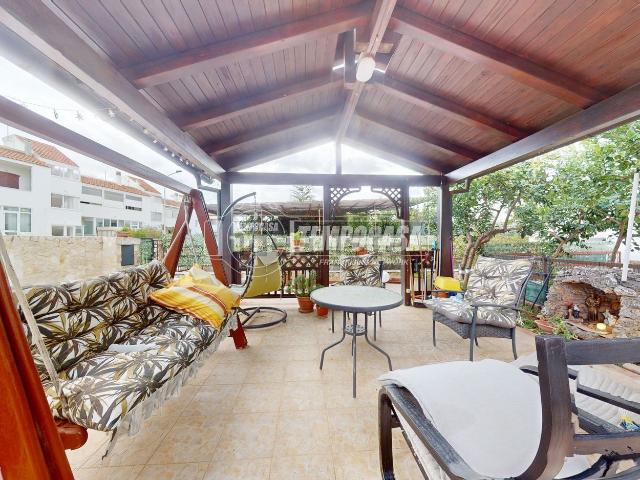 Villetta bifamiliare in vendita di 158 m² in Via Piave