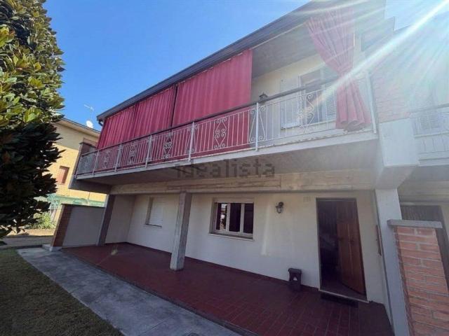 Villetta bifamiliare in vendita di 158 m²