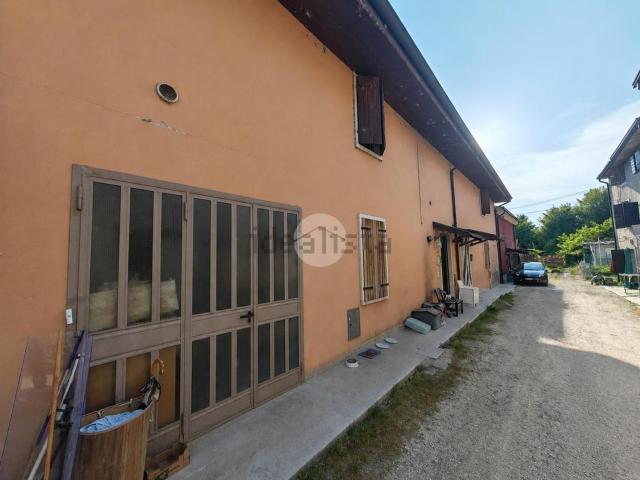 Villetta bifamiliare in vendita di 159 m² in Via Bastia