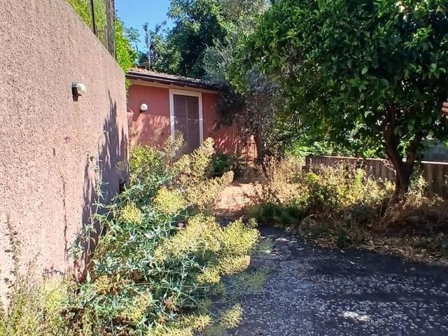 Villetta bifamiliare in vendita di 159 m² in Via delle Vigne