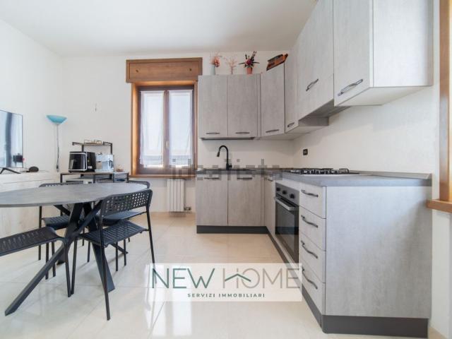 Villetta bifamiliare in vendita di 159 m² in Via Legnago, 170