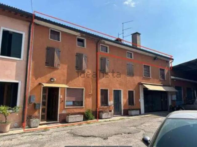 Villetta bifamiliare in vendita di 159 m² in Via Mainenti