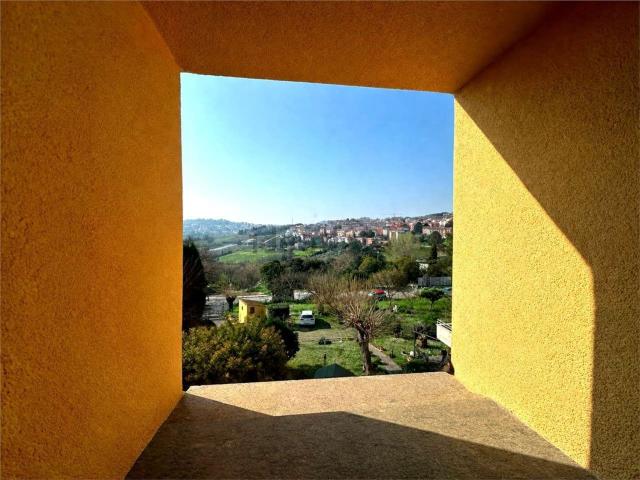 Villetta bifamiliare in vendita di 159 m² in Via Posatora, 5