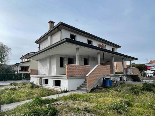 Villetta bifamiliare in vendita di 159 m²