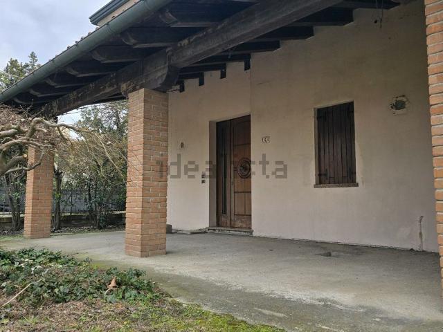 Villetta bifamiliare in vendita di 163 m² in Via 1º Maggio