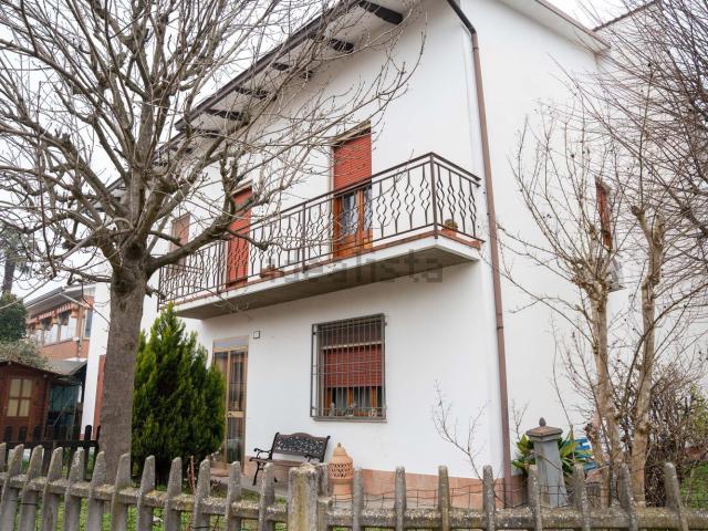 Villetta bifamiliare in vendita di 163 m² in Via Thomas Alva Edison