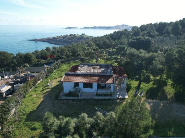 Villetta bifamiliare in vendita di 160 m² in Contrada Defensola