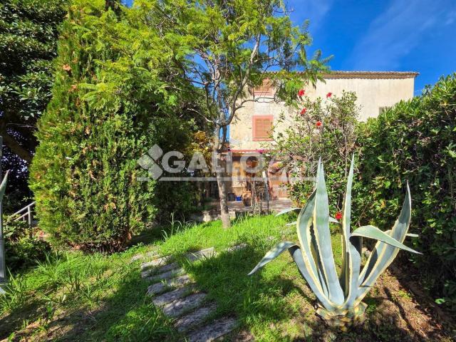 Villetta bifamiliare in vendita di 160 m² in Contrada Petrosa