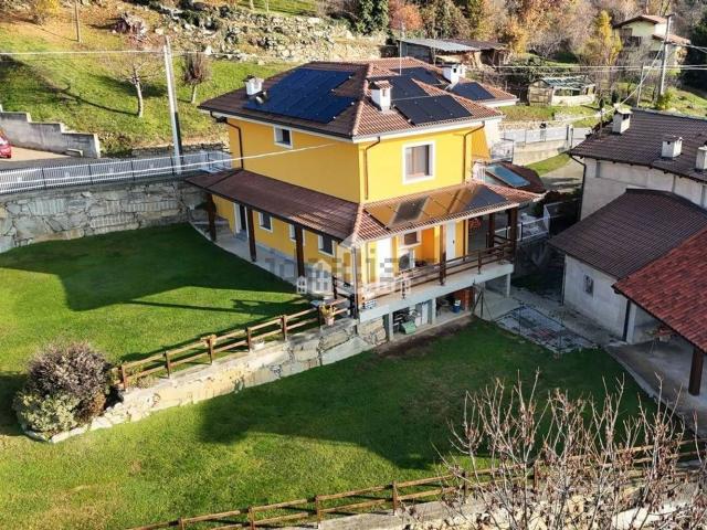 Villetta bifamiliare in vendita di 160 m² in Località Vernetti, 1