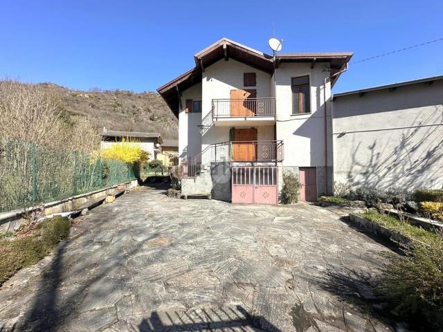 Villetta bifamiliare in vendita di 160 m² in Via Torino, 7
