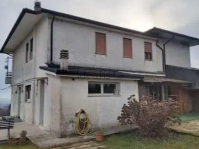 Villetta bifamiliare in vendita di 160 m² in Via Torricelle