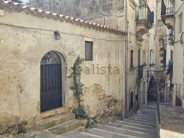 Villetta bifamiliare in vendita di 160 m² in Via Vincenzo Albanese, 651