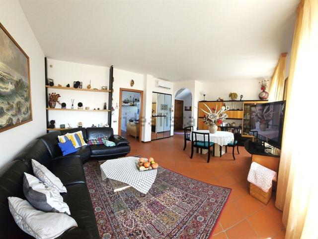 Villetta bifamiliare in vendita di 160 m² in Via Boschetto, 29