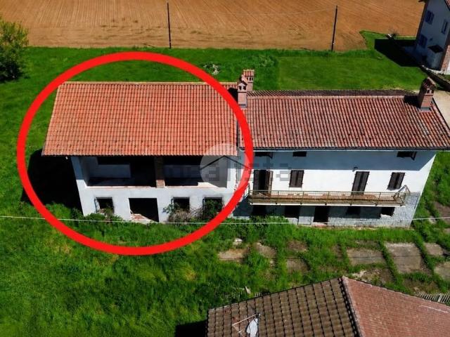 Villetta bifamiliare in vendita di 160 m² in Via Buttigliera, 187